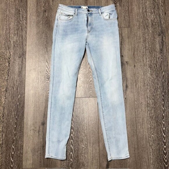 H&M Skinny Jeans Women's Size 10 Blue Mid Rise Light Wash Faded - Picture 1 of 5
